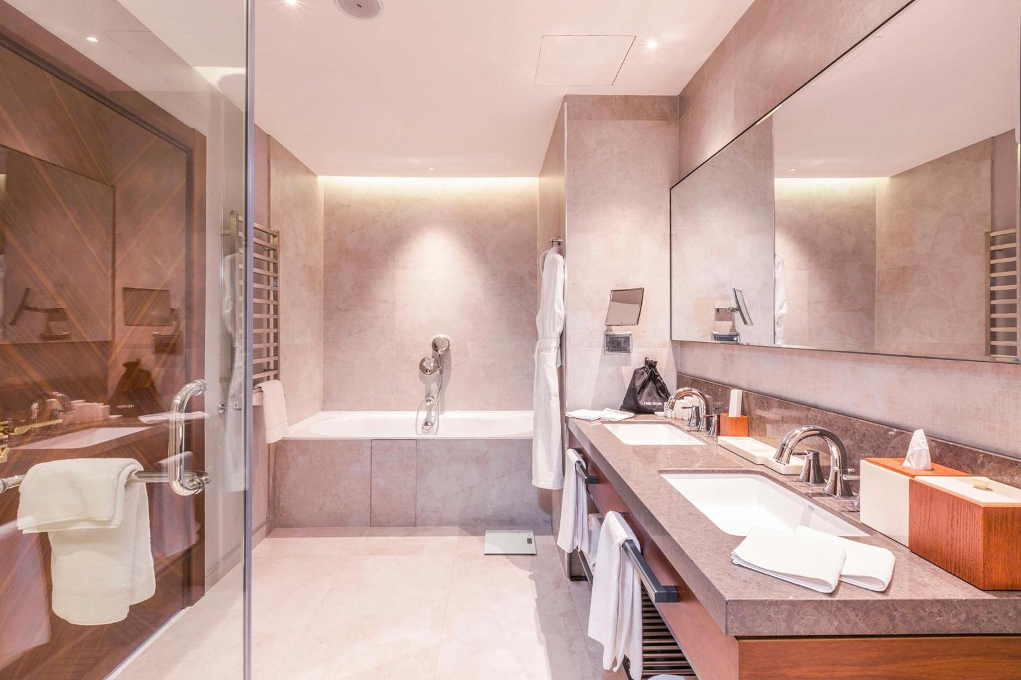 Hilton Garden Inn Samarkand Afrosiyob Bagian luar foto